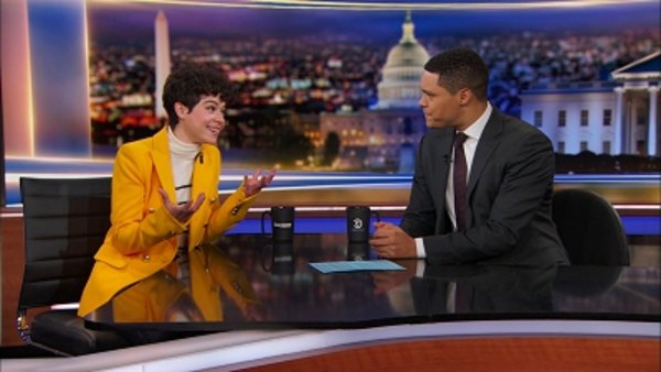 The Daily Show - S24E32 - Tatiana Maslany