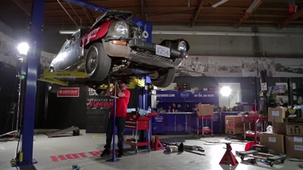 HOT ROD Garage - S01E01 - Series Premiere! Draguar Engine Swap, El Camino 4L60-E Trans Install & More!