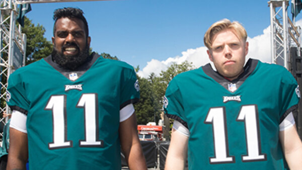 Rob & Romesh Vs - Ep. 2 - The NFL