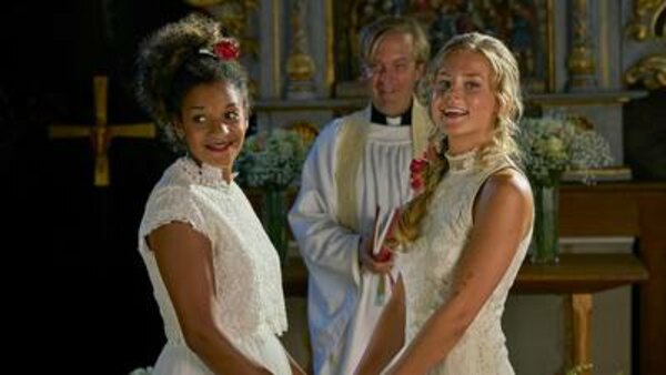 Weddings, Funerals and Baptisms - S01E01 - 