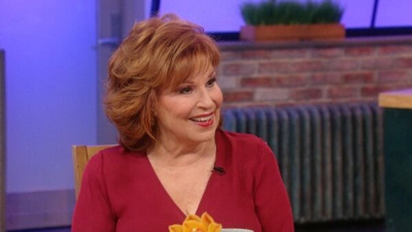 Rachael Ray - S13E100 - Joy Behar - Memories of 20 years on The View