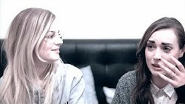 Rose and Rosie - S05E06 - Q&A | Acting 101 with Maltese Van de Kamp