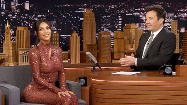 The Tonight Show Starring Jimmy Fallon - S06E88 - Terri, Bindi and Robert Irwin, Kim Kardashian West, Christina Tosi