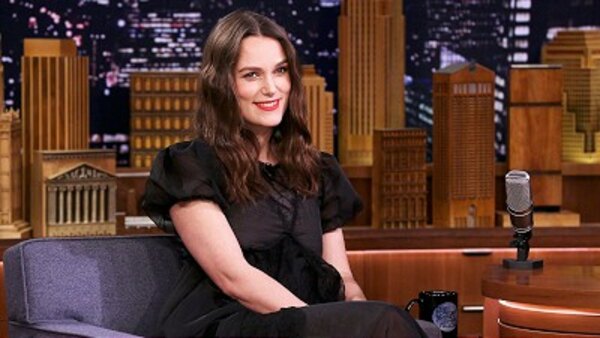 The Tonight Show Starring Jimmy Fallon - S06E100 - Keira Knightley, Jon Glaser, The Chainsmokers ft. 5 Seconds of Summer