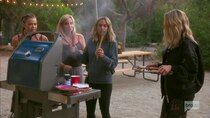 The Real Housewives of Beverly Hills - Episode 13 - Grilling Me Softly