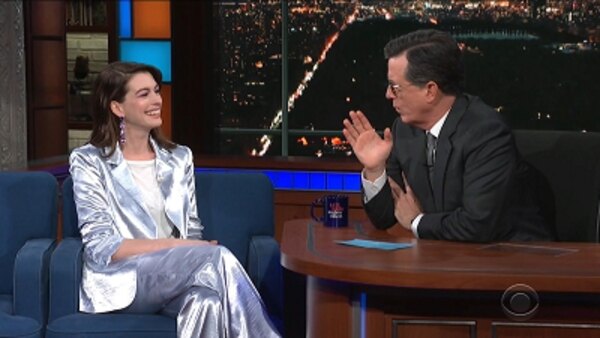 The Late Show with Stephen Colbert - S04E142 - Anne Hathaway, Ari Melber
