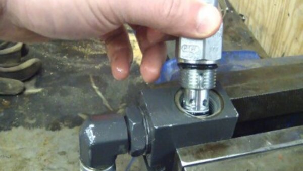AvE - S2013E03 - Fast and easy hydraulic troubleshooting with this secret weapon!