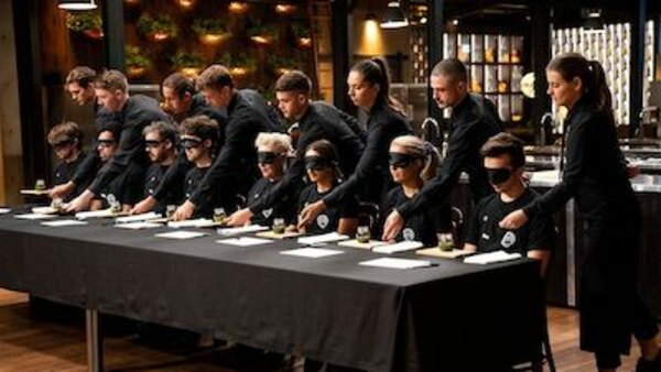 MasterChef Australia - S11E24 - Elimination Challenge - Blindfold Taste Test & One Last Secret