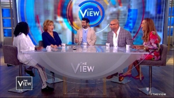 The View - S22E195 - Kumail Nanjiani and Dave Bautista