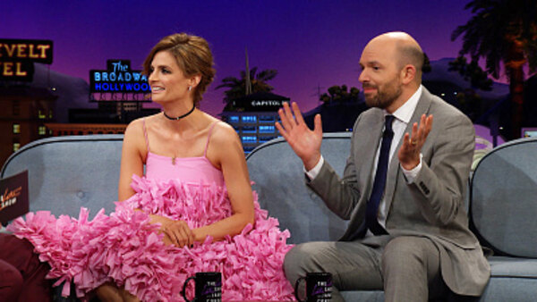 The Late Late Show with James Corden - S04E131 - Paul Scheer, Stana Katic, The 1975