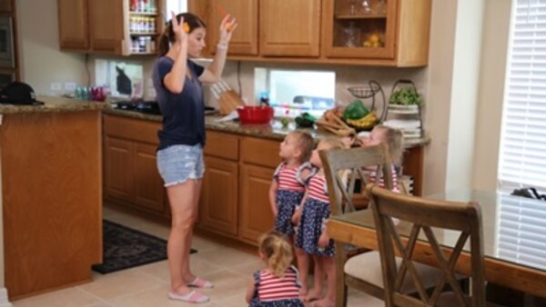 OutDaughtered - S05E08 - There's No Place Like Home