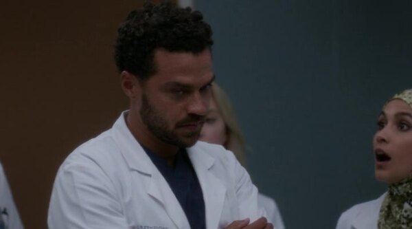 Screencaps of Grey's Anatomy Season 16 Episode 1