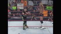 WWE Raw - Episode 40 - RAW is WAR 332