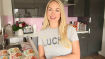 Emily Norris - Episode 160 - KIDS TASTE TESTING HUNGRY HEROES MEALS WITH ICELAND & CHANNEL...