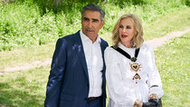 Schitt's Creek - Episode 1 - Smoke Signals