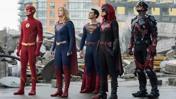 Supergirl - S05E09 - Crisis on Infinite Earths (1)