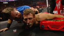 WWE Raw - Episode 33 - RAW 899