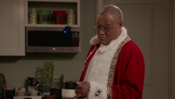 black-ish - S06E10 - Father Christmas