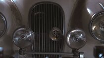 Barn Find Hunter - Episode 3 - Two Jaguar XKs a quarter-mile from one another