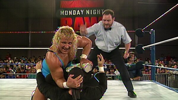 WWE Raw - S01E38 - RAW 38