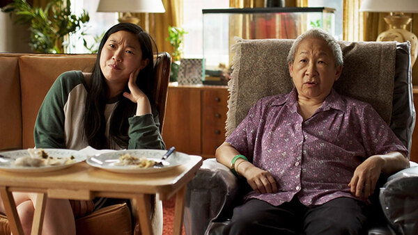 Awkwafina Is Nora From Queens - S01E07 - Grandma Loves Nora