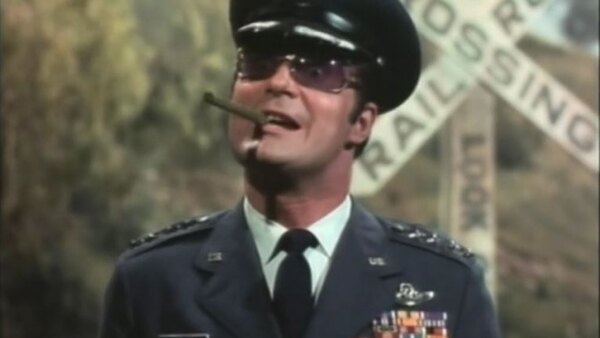 The Beverly Hillbillies - S08E15 - Buzz Bodine, Boy General