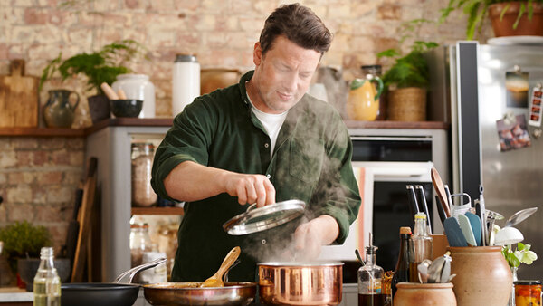 Jamie: Keep Cooking and Carry On - S01E04 - 