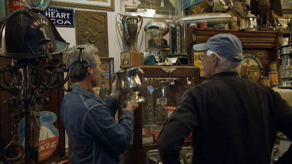 American Pickers: Best Of - S03E17 - Lil Riches