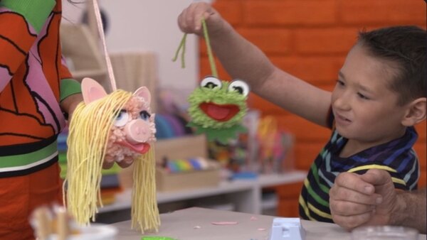 Disney Family Sundays - S01E19 - The Muppets: Pom Poms