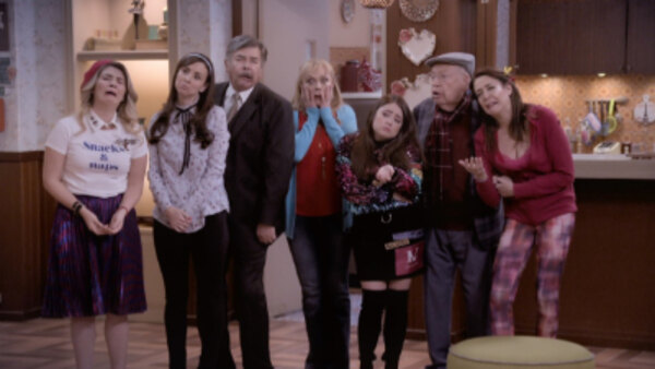 A Family of Ten - S02E13 - Esperando a Justo