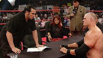 WWE Raw - Episode 32 - RAW 585