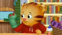 Daniel Tiger's Neighborhood - Episode 12 - Daniel's Puppet Plan