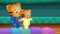 Daniel Tiger's Neighborhood - Episode 11 - Daniel's Obstacle Course