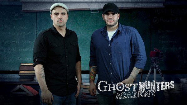 Ghost Hunters Academy - S01E01 - Web of Deceit