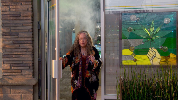 Disjointed - S02E09