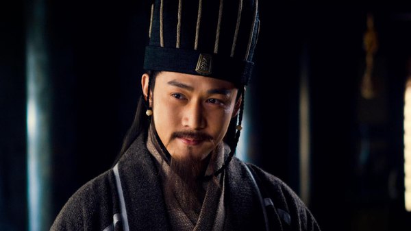 Three Kingdoms - Ep. 1 - To eliminate a traitor, Cao Cao presents a precious sword