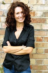 Kitty Flanagan: Charming & Alarming