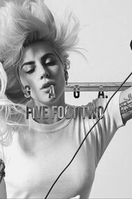 Gaga: Five Foot Two